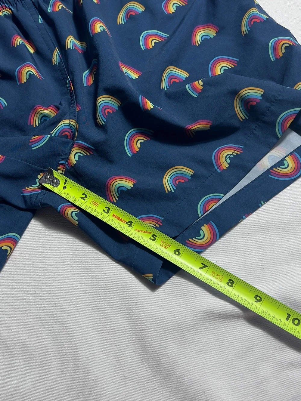 Chubbies Rainbow Roads Swim Trunks Mens Medium Navy 5.5” Inseam Mesh Lined